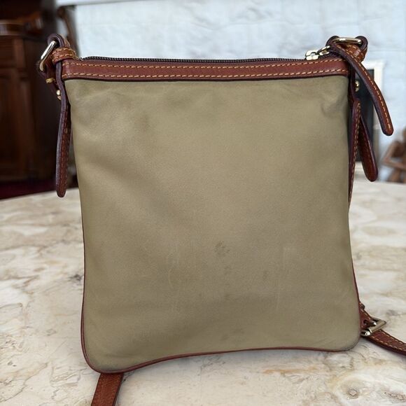 Dooney & Bourke Crossbody Bag Nylon & Leather Duck Logo - Picture 4 of 16